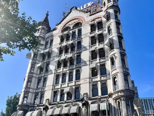 Bezoek toeristische hotspots en onbekende pareltjes. Foto: Escape the City