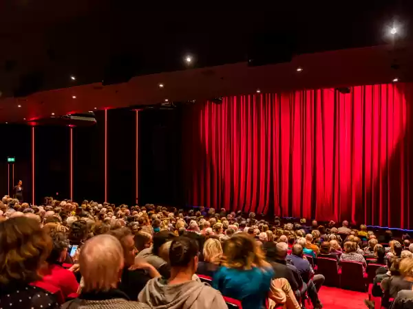 DeLaMar Theater Het DeLaMar theater herbergt een hoop theatergeschiedenis. Foto: © Igor Roelofsen / Twycer