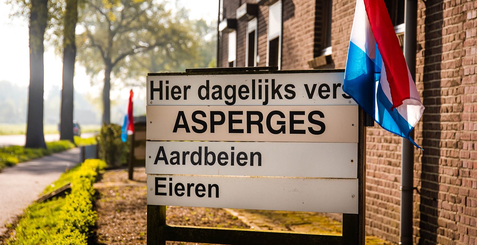 Scoor lekkere asperges direct van het land! Foto: Limburg Marketing © Petra Lenssen