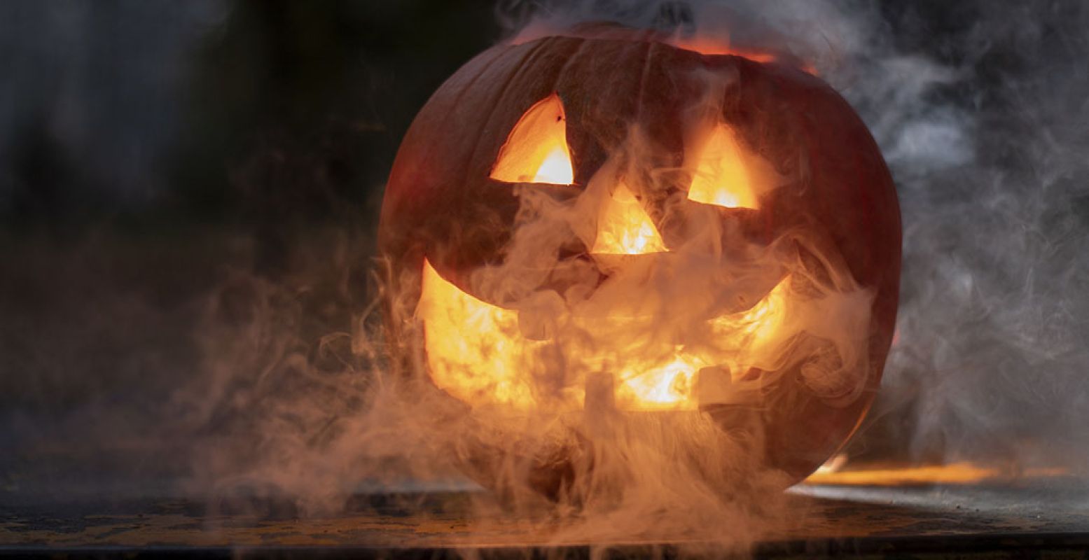 Stap in de trein en rijd door een heerlijk spookachtig halloweensfeertje. Foto: Szabojanos /  Pixabay 
