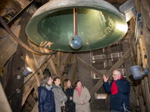 Indrukwekkend, zo dicht bij de grote klokken! Foto: Marjo van de Peppel-Kool