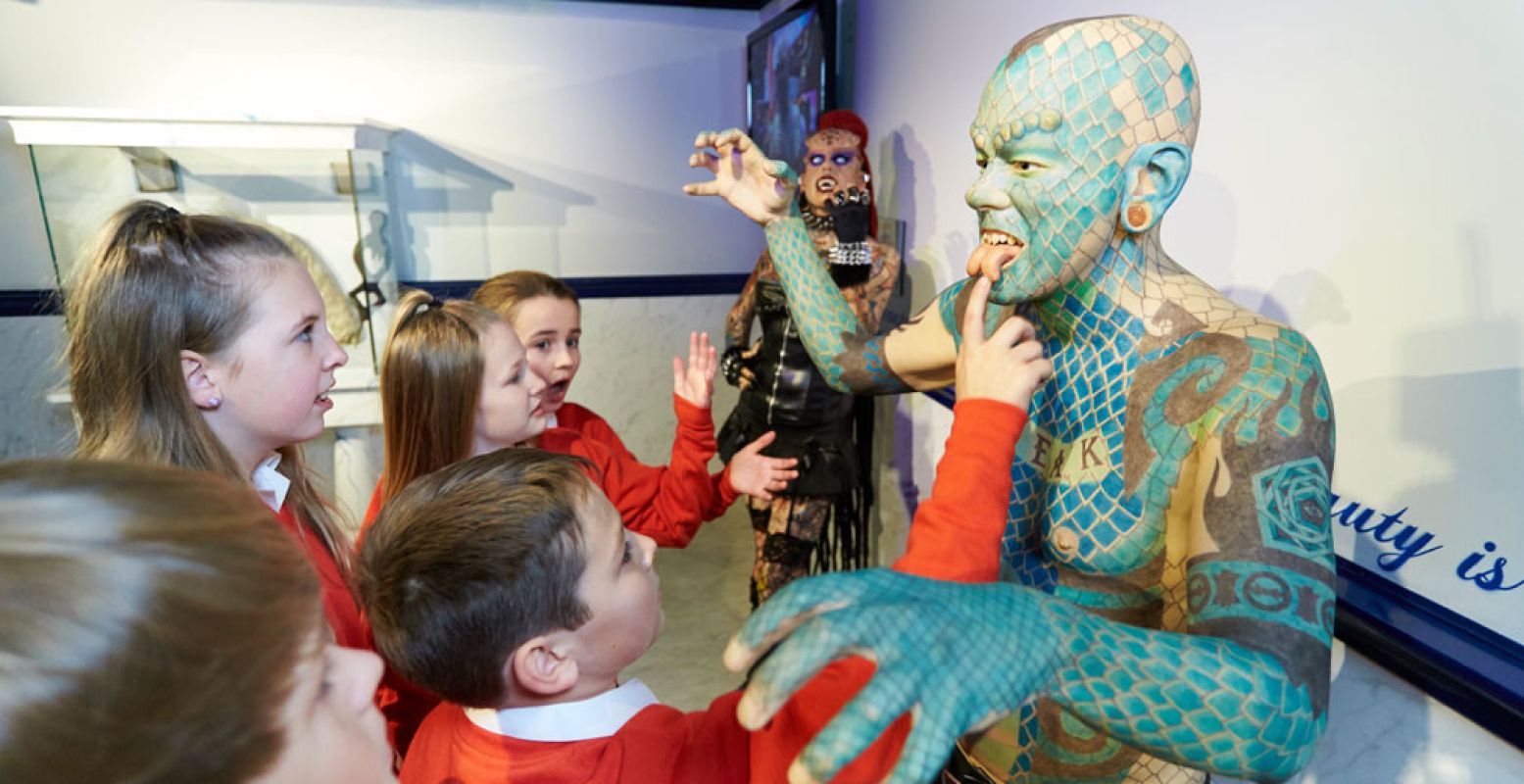 Wassen beeld van The Lizard Man. Foto: Ripley's London.