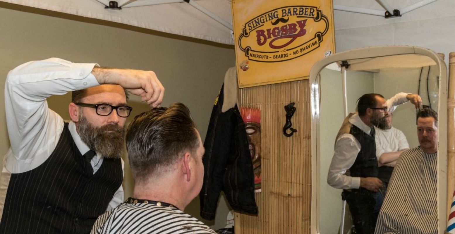 Naar de barbier in de gevangenis. Foto: Jan van Dalen Fotografie BOEi