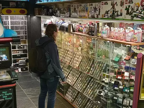 Een tastbare tijdlijn van gamegeschiedenis. Foto: Gameshop Twente © Een tastbare tijdlijn van gamegeschiedenis. Foto: Gameshop Twente ©