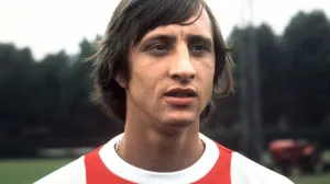 70 jaar televisie korte fragmenten op groot scherm Johan Cruijff. Foto: Ab Groote.