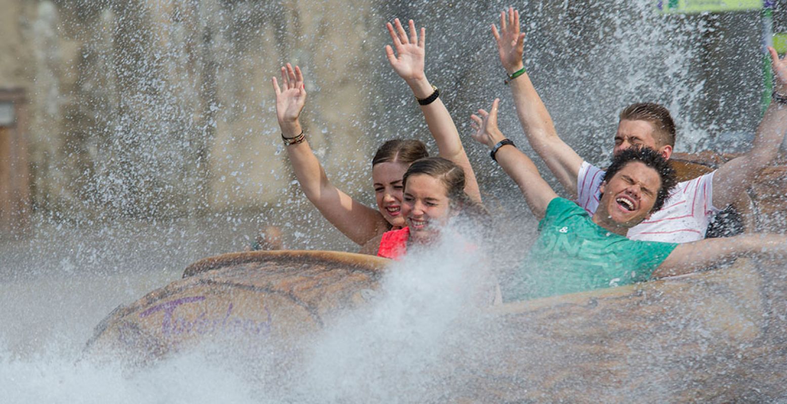 Koel af in een van de waterattracties in Toverland. Foto: Attractiepark Toverland.