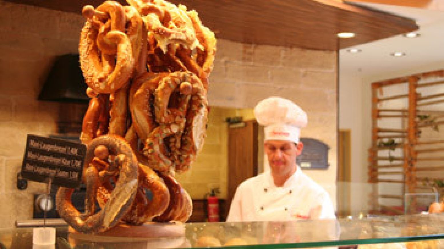Geniet van de lekkere Duitse broodjes. Foto: Annette van den Berg.
