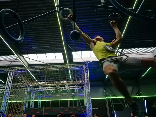 ObstacleSkillz is niet voor watjes. Foto: JumpSkillz/ObstacleSkillz Purmerend. ObstacleSkillz is niet voor watjes. Foto: JumpSkillz/ObstacleSkillz Purmerend.