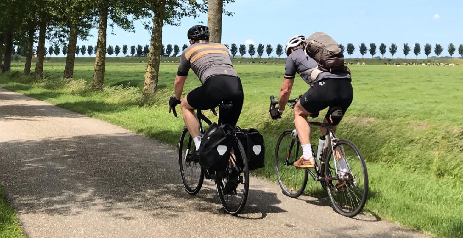 Fietsen door de Beemster over de nieuwe fietsroute langs al het UNESCO Werelderfgoed in Nederland. Foto: Marianne / Stichting Werelderfgoed Nederland