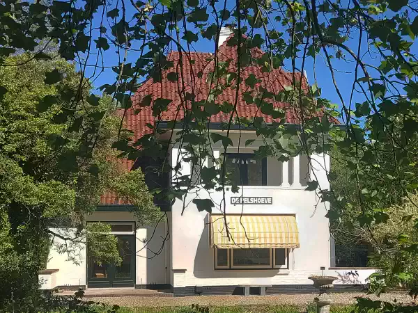 Waar kunst, natuur en historie samenkomen Huis De Pelshoeve. Foto: Marijke Metz