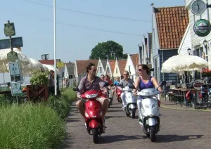 Scooter Experience Maak een scootertocht. Foto: Scooter Experience