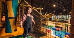 Kom spelen in de nieuwe indoor speeltuin van de Beekse Bergen