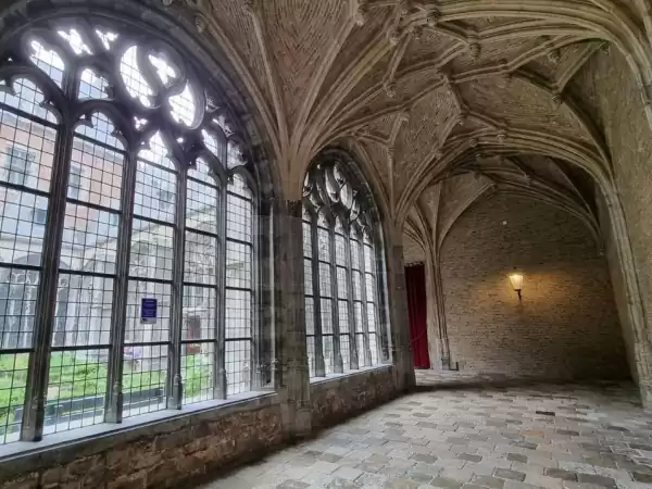 Abdijgang abdijcomplex Middelburg. Foto: DagjeWeg.NL