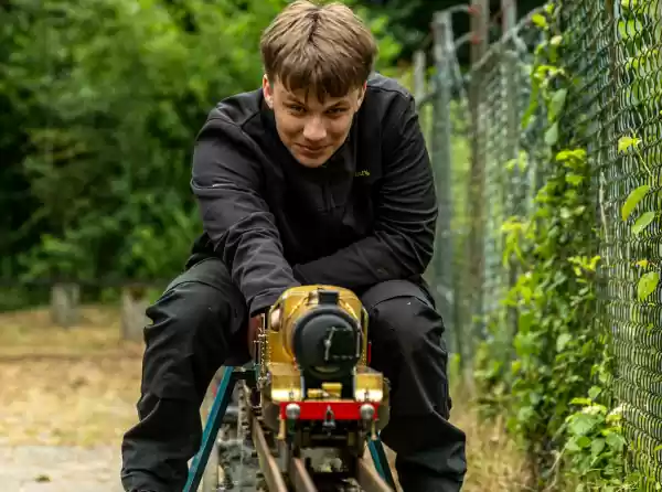 Casper Kleinhout op een spoor 3 locomotief. Foto: Richard Snippe