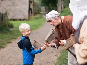 Ontmoet historische bewoners. Foto: preHistorisch Dorp