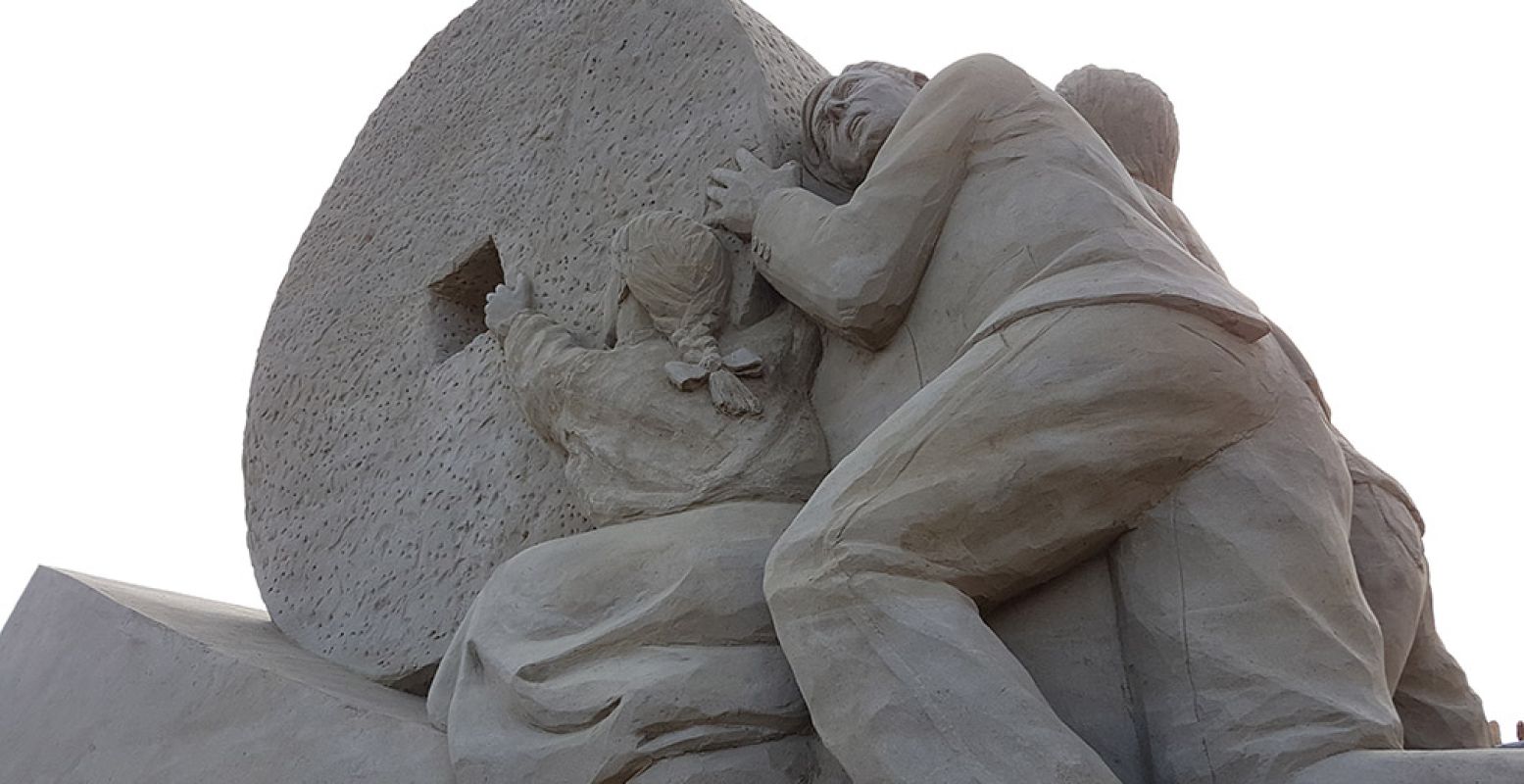 Dit jaar  is het thema van het EK Zandsculpturen '75 jaar vrijheid'. Foto: Marcel Elsjan of Wipper / Zandacademie