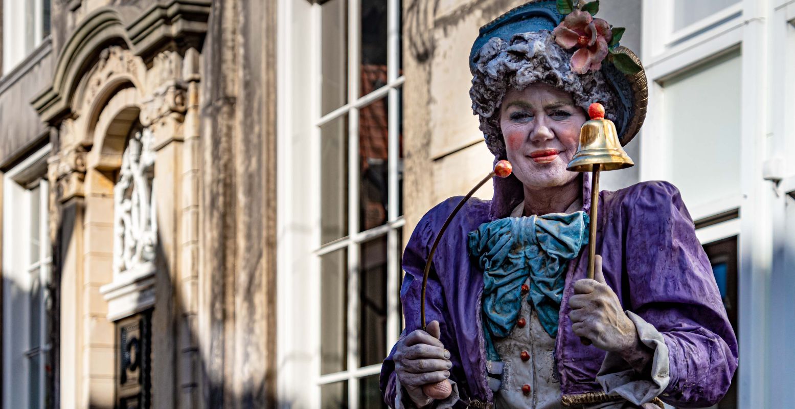 Spot bijzondere levende standbeelden in Zaandam. Foto: World Living Statues © La Luuz Fotografie / Lucienne van der Stouwe