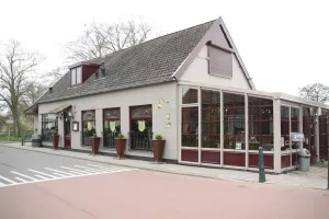 Cafe de Vlist in de Oude Hollandse Waterlinie Foto geüpload door gebruiker Stichting Liniebreed Ondernemen.