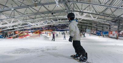 ga winkelen Bestaan Definitief Leren skiën in een indoor skihal | DagjeWeg.NL