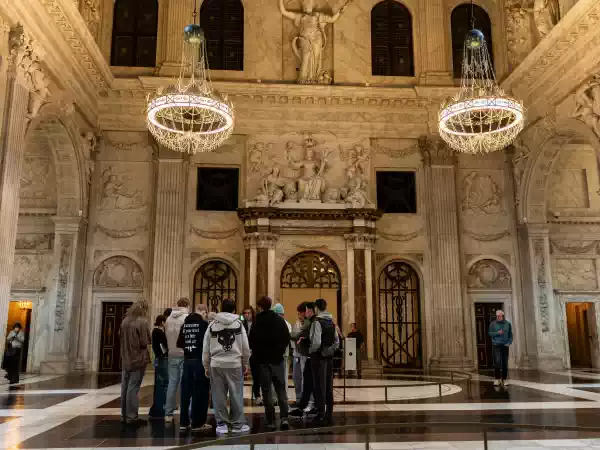 Het Paleis op de Dam Bekijk alle details van de indrukwekkende Burgerzaal. Foto: Koninklijk Paleis Amsterdam © Dymas Vreede