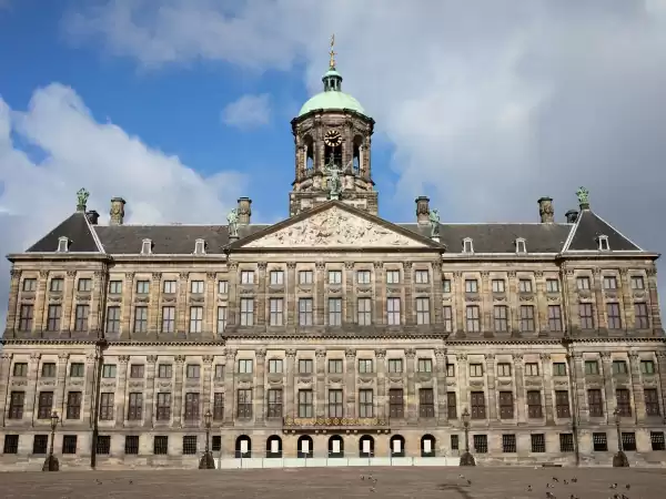 Bezoek de mooiste plekjes in Amsterdam. Foto: Escape the City