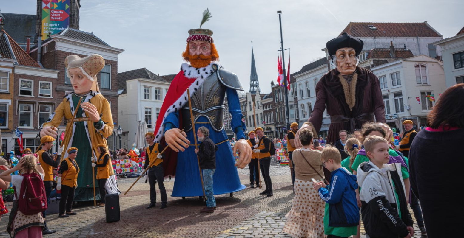 Koning Willem-Alexander opende het feestjaar op 12 april met de tentoonstelling het Wonder van Gouda. Foto: VVV Gouda