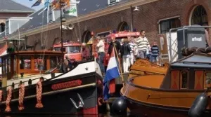 Willemsoord viert verjaardag met heel veel zeilschepen Varend erfgoed in de haven van Willemsoord. Foto: Willemsoord BV