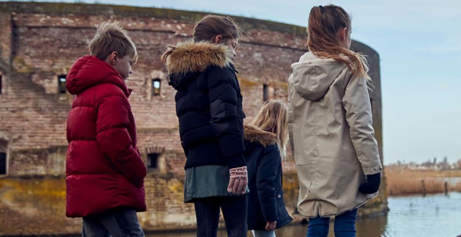 Op bezoek bij Fort Uitermeer, waar je een leuke familiespeurtocht kunt doen. Foto: Forten.nl