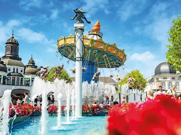 In de zweefmolen van themagebied Duitsland. Foto: Phantasialand