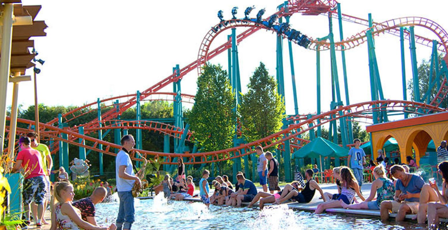 Geen suffe vrijmarkt, maar spannende attracties op Koningsdag! Foto: Walibi Holland.