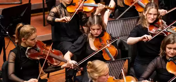 Tsjaikovski’s Vijfde met het Sweelinckorkest © Kyra Wilpshaar | Foto geüpload door gebruiker concertgebouw