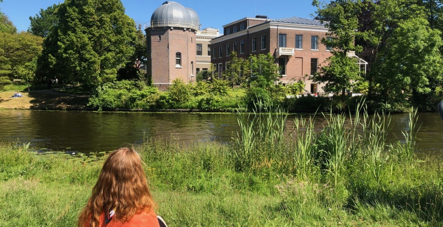 Bijzonder plekje: de Oude Sterrewacht van Leiden in de botanische tuin. Foto: Laurent Legrand