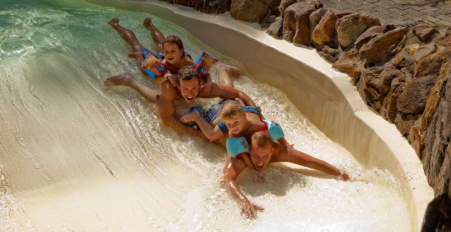 Zoef van de glijbaan met het hele gezin. Foto: Landal GreenParcs