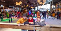 Winters genieten op deze tijdelijke ijsbanen