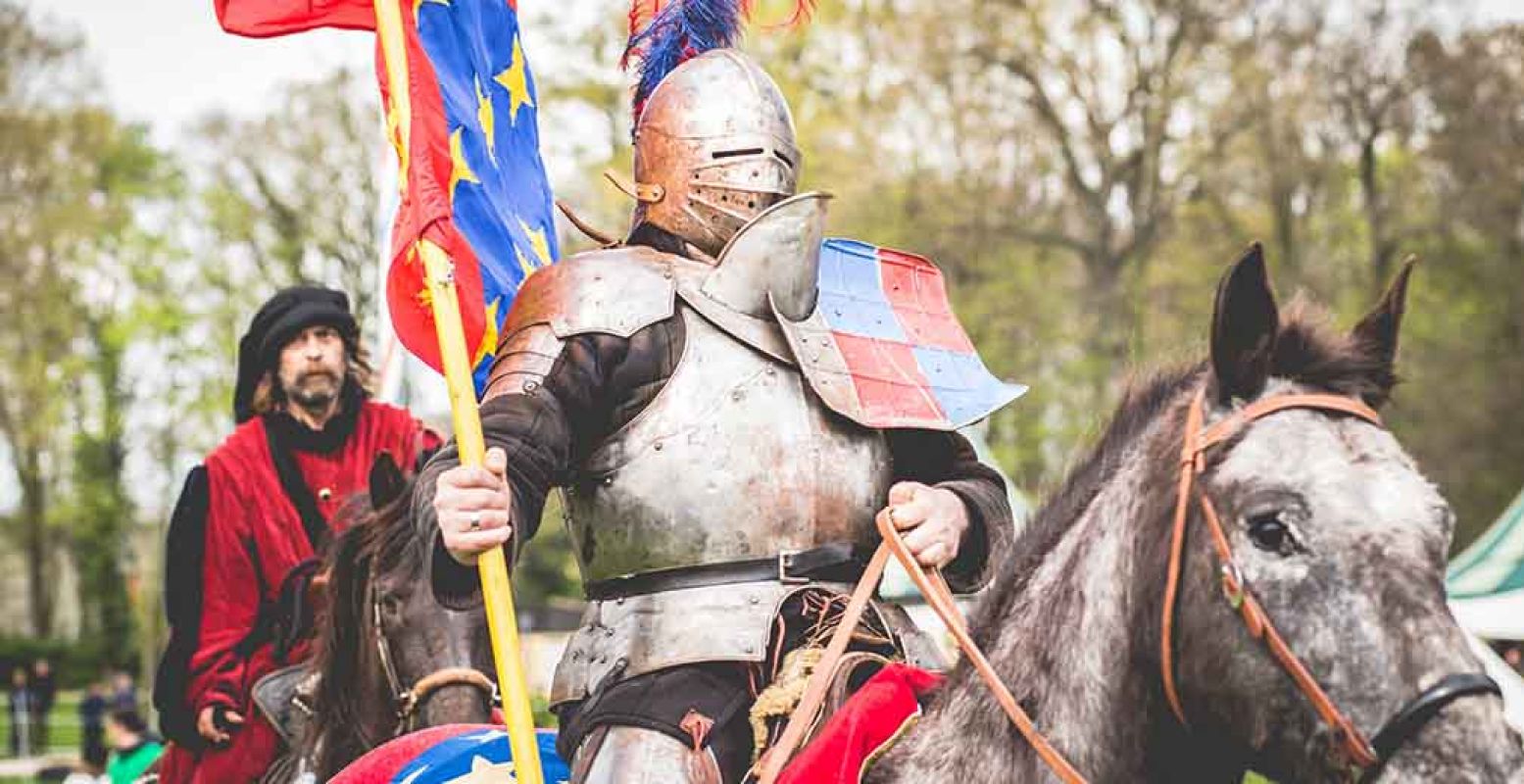 Pasen met een middeleeuwse twist: het Ridderspektakel in Arcen. Foto: Kasteeltuinen Arcen © Pam van den Broek.