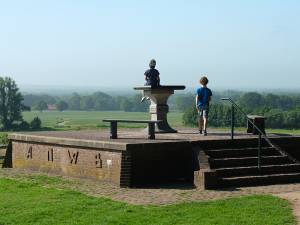 Uitkijkpunt en oriënteertafel Kuiperberg