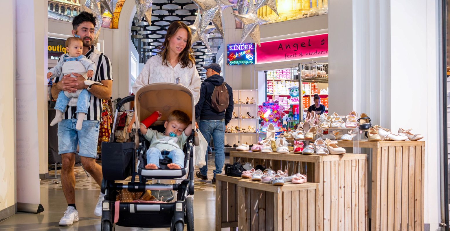 Op De Bazaar in Beverwijk shop je unieke spullen voor het hele gezin. Foto: De Bazaar Beverwijk © Eva Cameron-Bakker Op De Bazaar in Beverwijk shop je unieke spullen voor het hele gezin. Foto: De Bazaar Beverwijk © Eva Cameron-Bakker