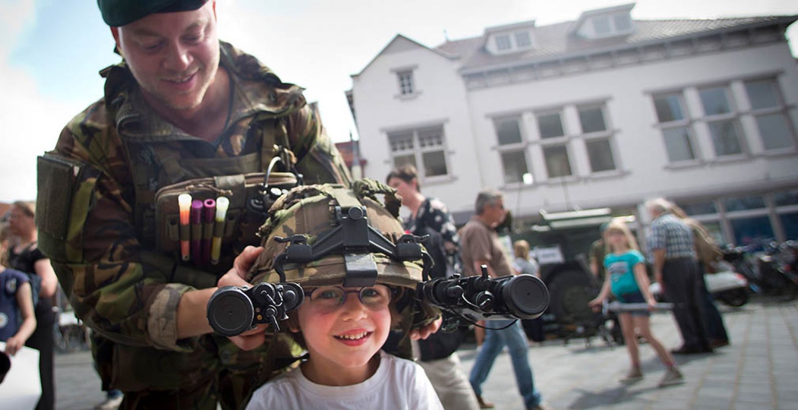 Ontmoet militairen tijdens de Landmachtdagen. Foto: Landmachtdagen.