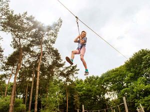 Duinoord: all-inclusive binnen- en buitenspeeltuin met klimbos