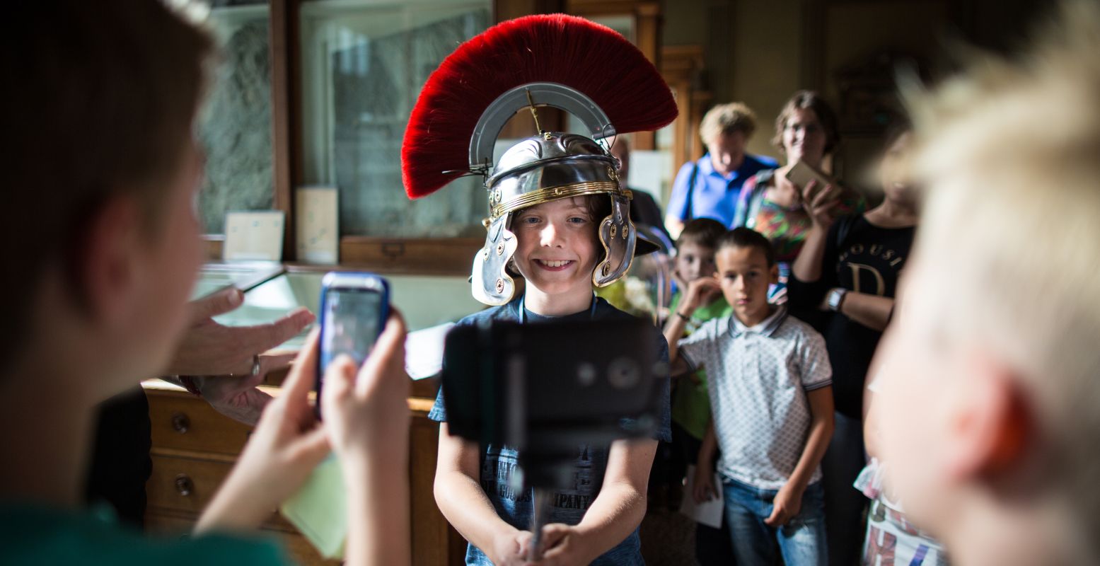 Ga terug in de tijd en ontdek allerlei leuke weetjes over vroeger. Foto: MuseumJeugdUniversiteit © Martine Goulmy