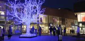 Eindeloos winkelen in Almere Centrum De hele stad is in kerstsferen. Foto: Almere City Marketing.