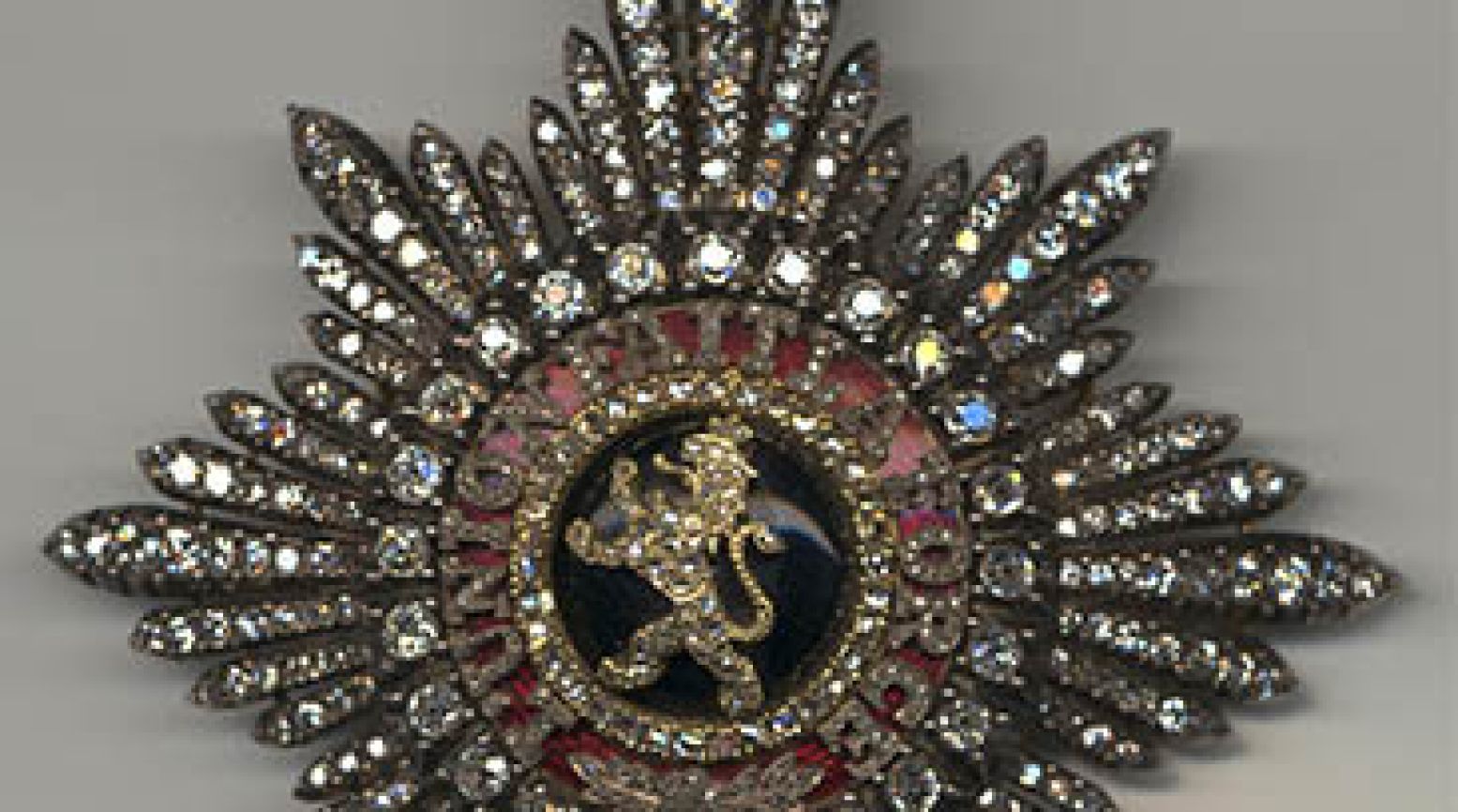 De borstster van Koningin Wilhelmina. Met diamanten afgezet, horende bij grootlint in de Leopoldsorde van België. Foto: Paleis Het Loo