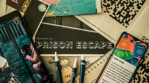 Spullen op tafel voor online game prison escape