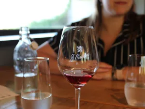 Proef heerlijke wijnen tijdens de proeverij. Foto: DagjeWeg.NL