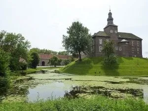 Bowlen en feesten op Kasteel Limbricht