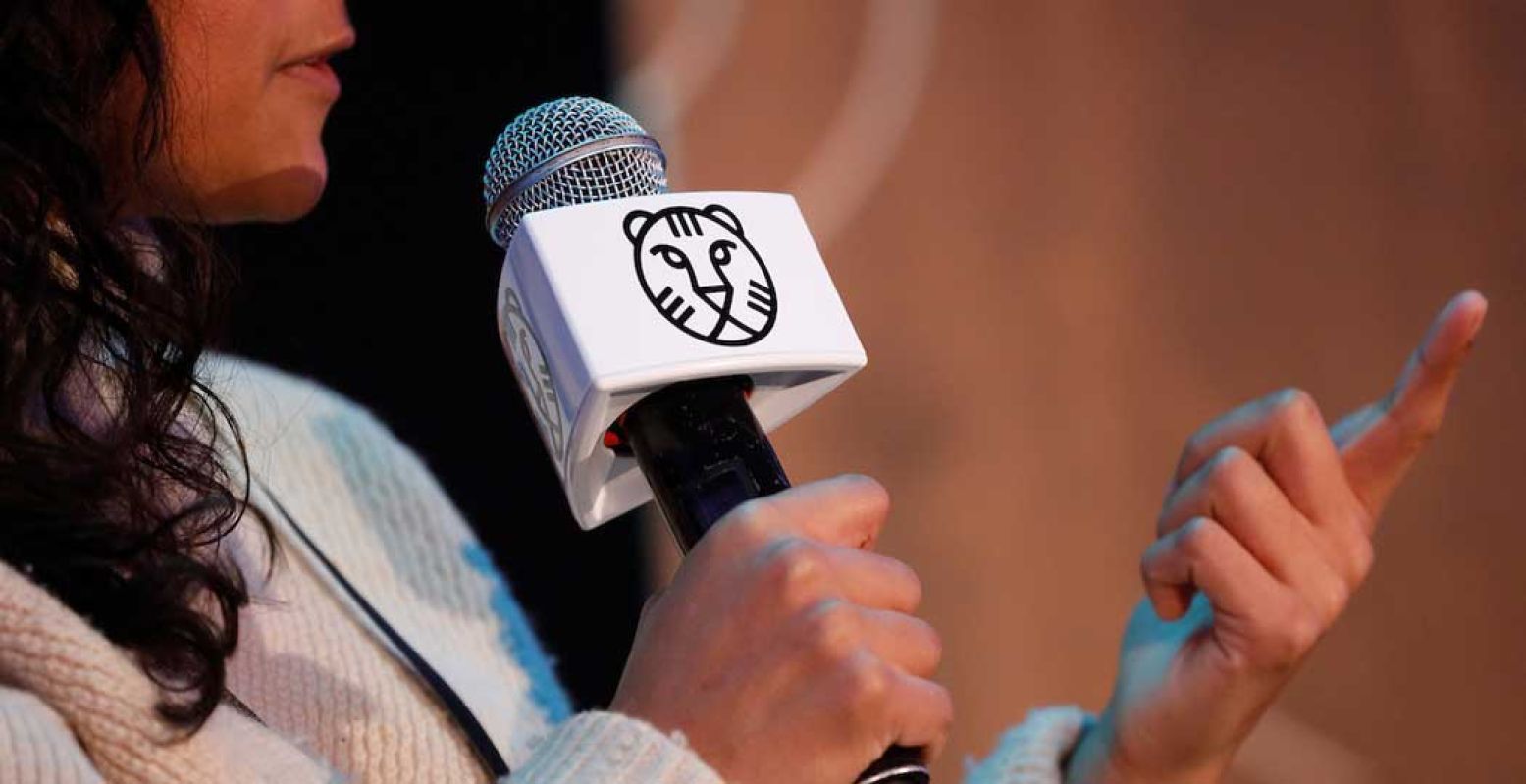 Het programma van het IFFR gaat online gewoon door, met alles erop en eraan. Foto: International Film Festival Rotterdam © Bas Czerwinski