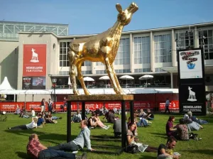 Gouden kalveren loeien in Utrecht