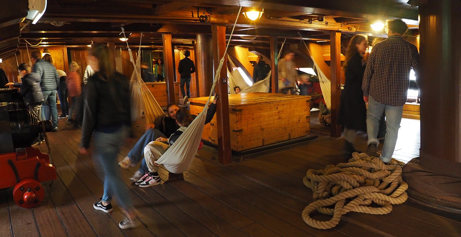 Genoeg te doen en te zien aan boord van het VOC-schip. Foto: DagjeWeg.NL