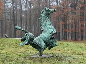 Beeldenpark Jits Bakker De imponerende paardentorso's. Foto: Stichting Jits Bakker Collectie