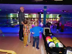 Palm Party House Gezellig bowlen met het hele gezin. Foto: Palm Party House